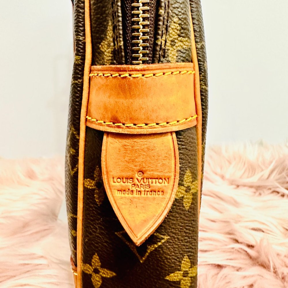 AUTH LOUIS VUITTON PORTE DOCUMENTS VOYAGE MONOGRAM LAPTOP CASE DUST BAG VI9001 - Picture 6 of 15